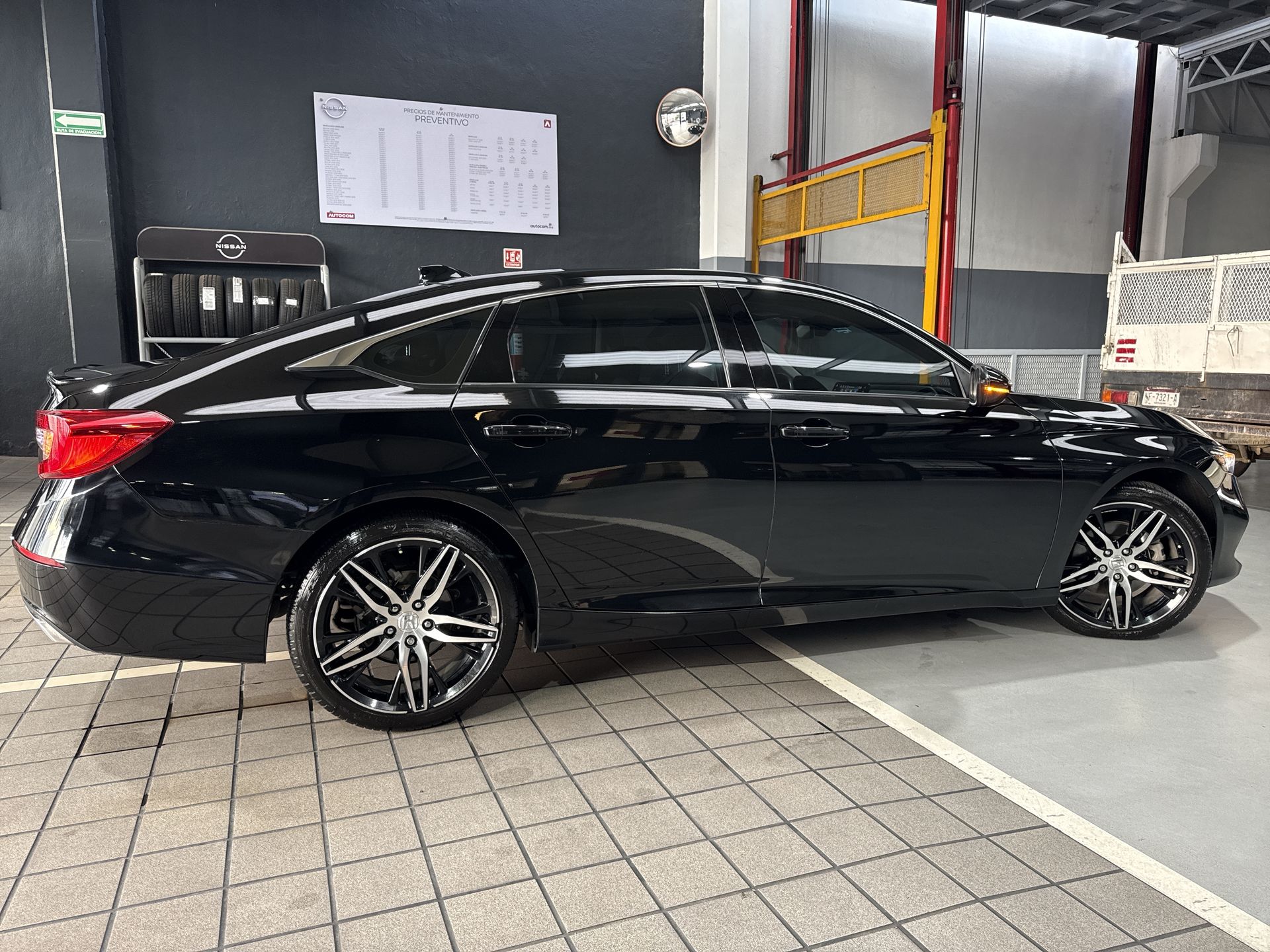2022 Honda ACCORD TOURING