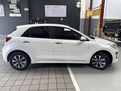 2022 Kia RIO EX TA