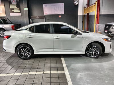 2024 Nissan SENTRA PLATINUM BITONO CVT 24