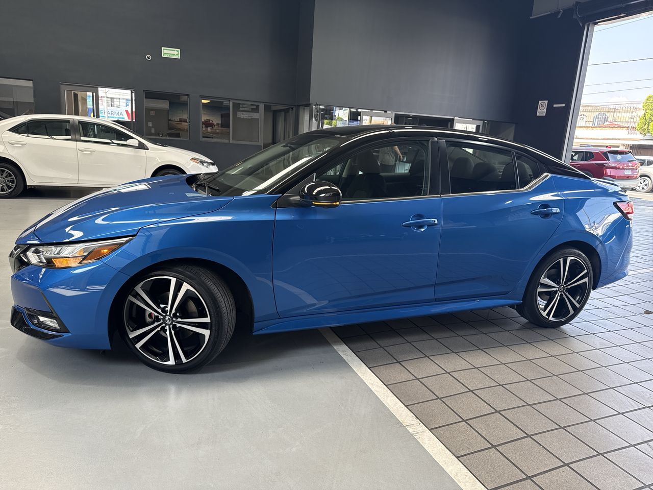 2021 Nissan SENTRA SR BITONO CVT 21