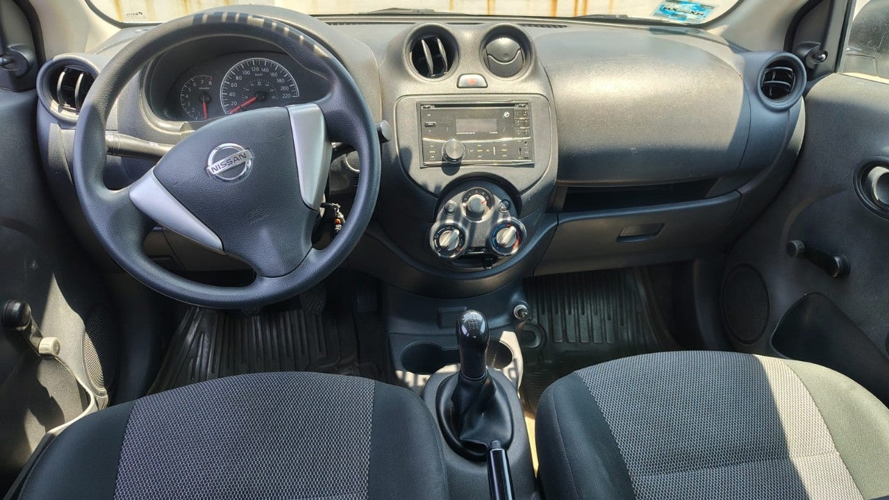 2020 Nissan VERSA MT AC 1.6L