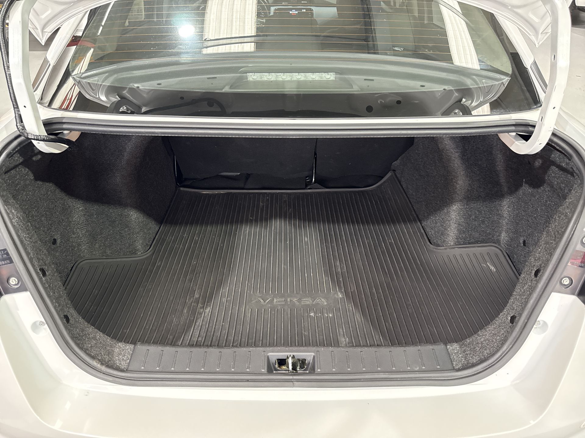 2023 Nissan VERSA EXCLUSIVE CVT 23