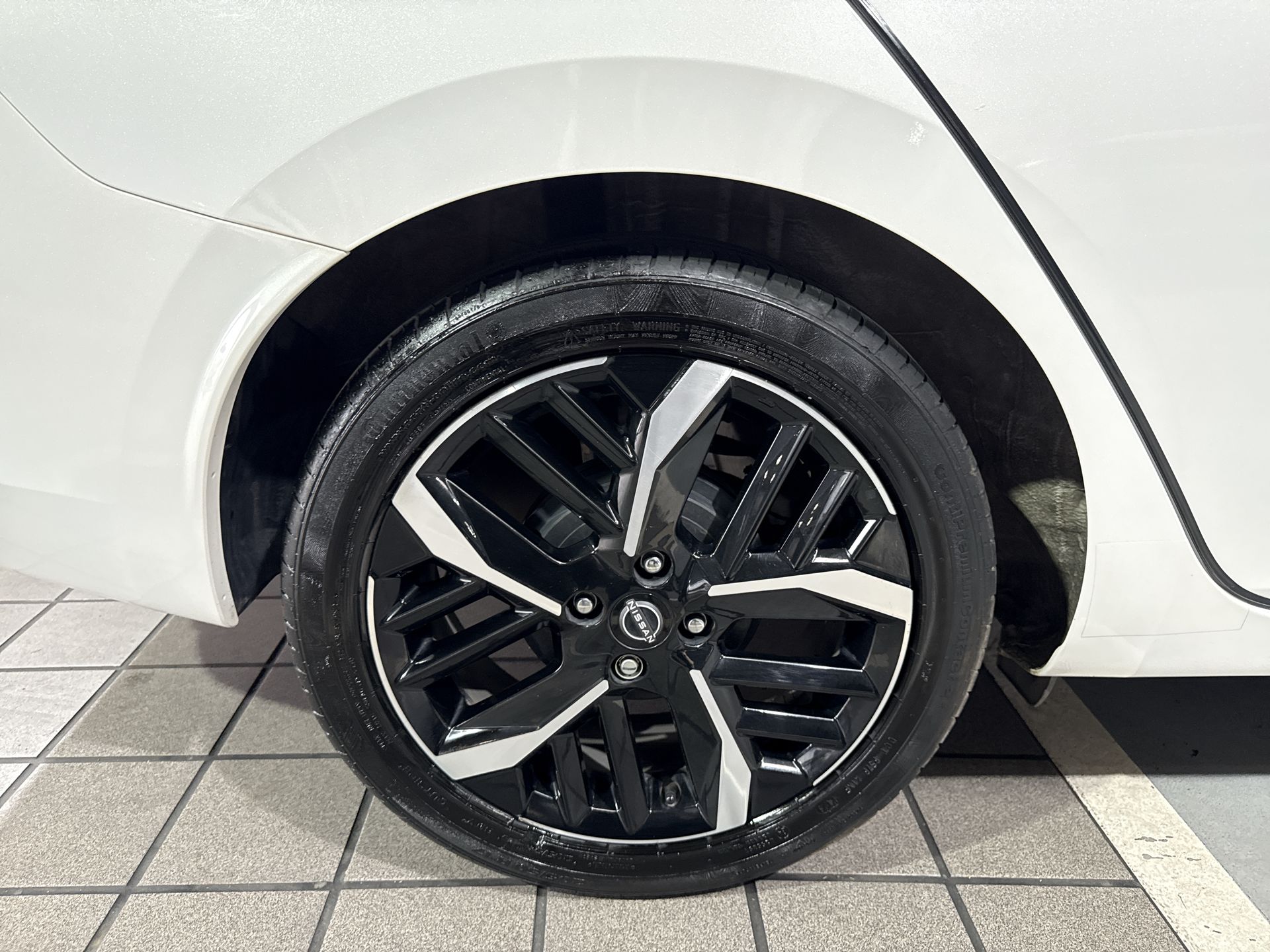 2023 Nissan VERSA EXCLUSIVE CVT 23