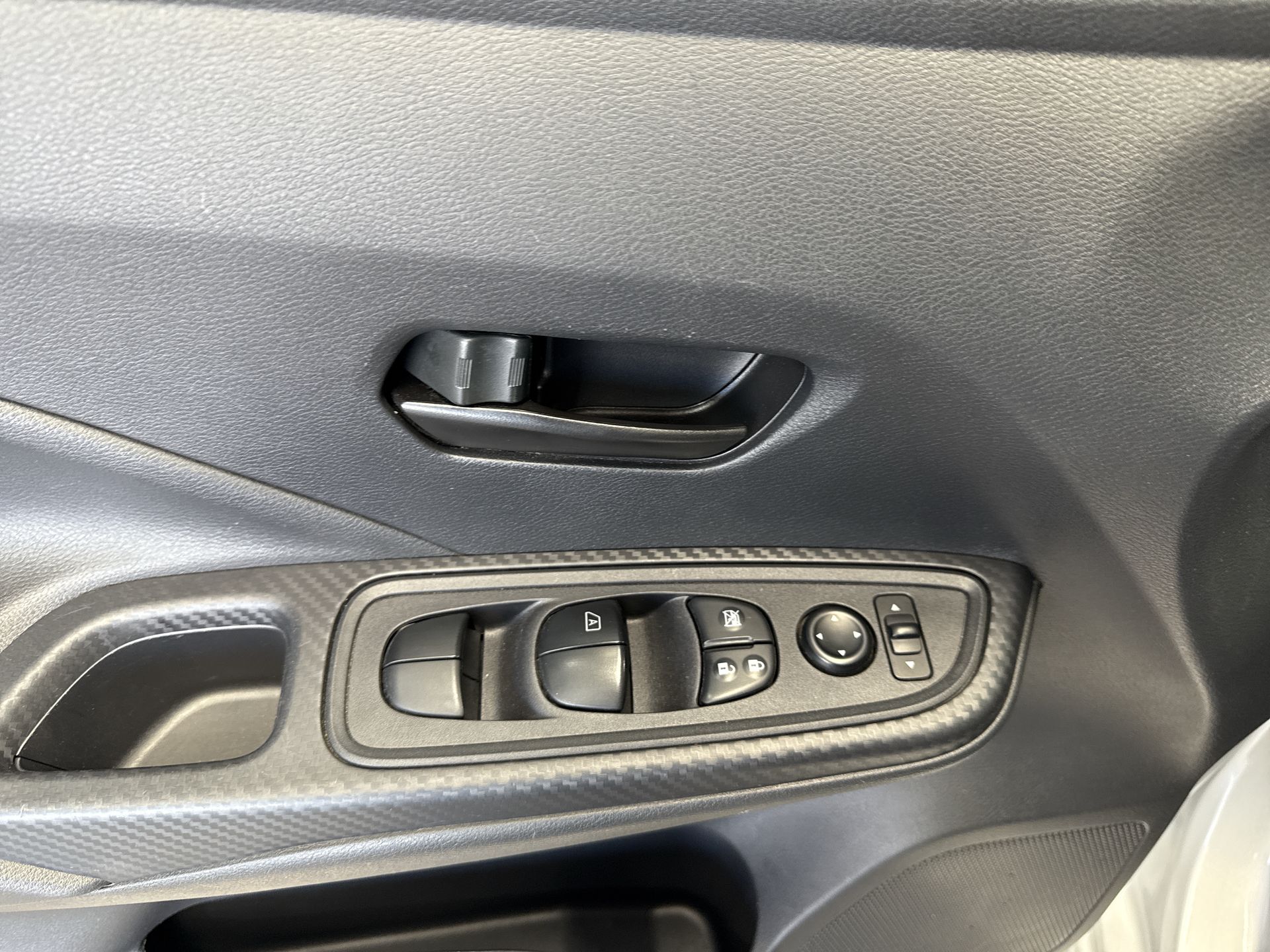 2024 Nissan VERSA SENSE CVT 24