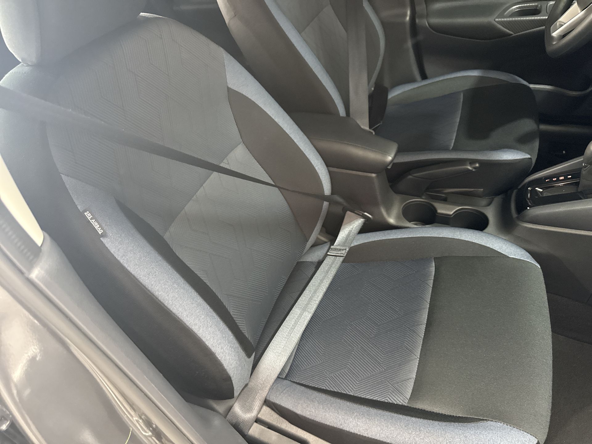 2025 Nissan VERSA ADVANCE CVT 25