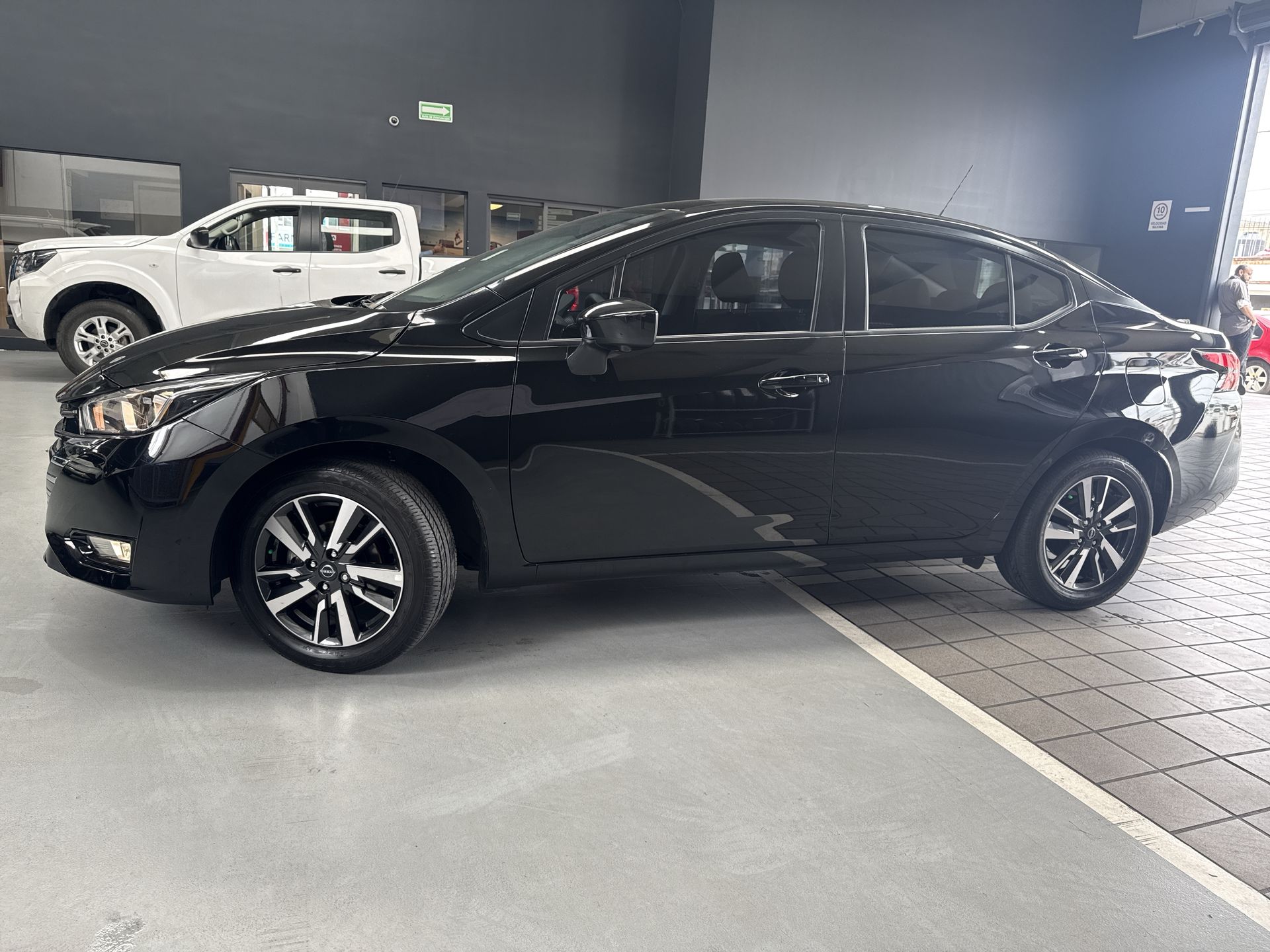 2025 Nissan VERSA ADVANCE MT 25