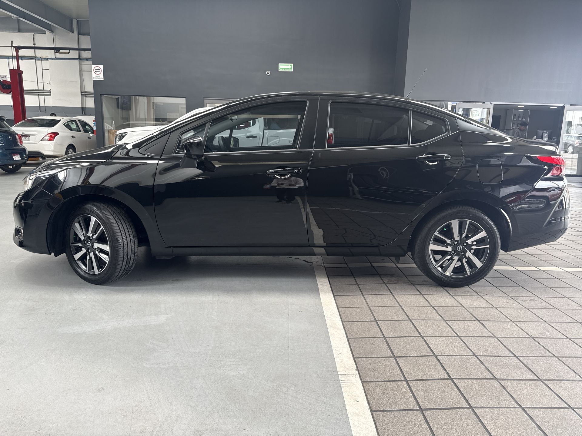 2025 Nissan VERSA ADVANCE MT 25