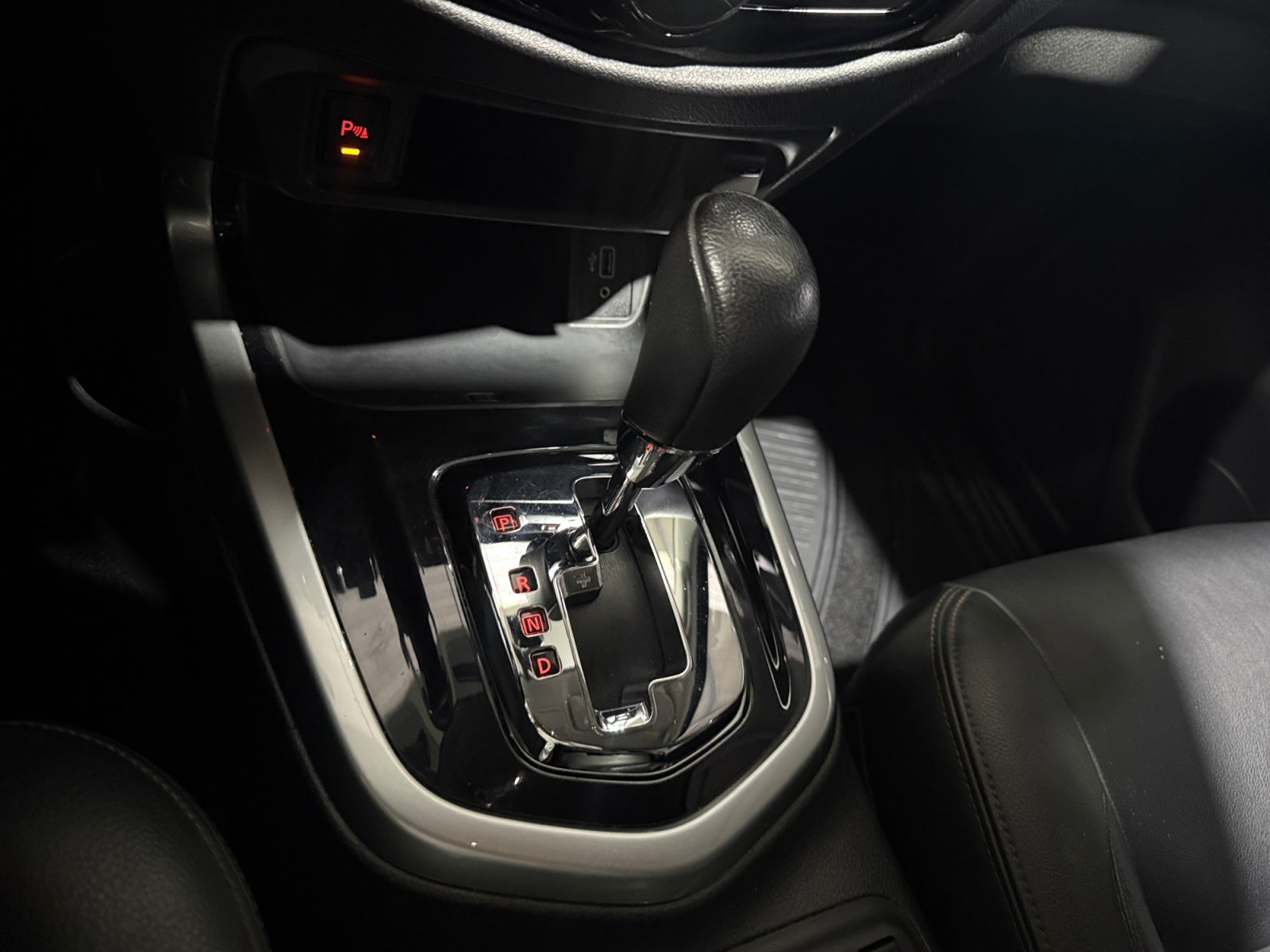 2023 Nissan FRONTIER PLATINUM LE TA 23