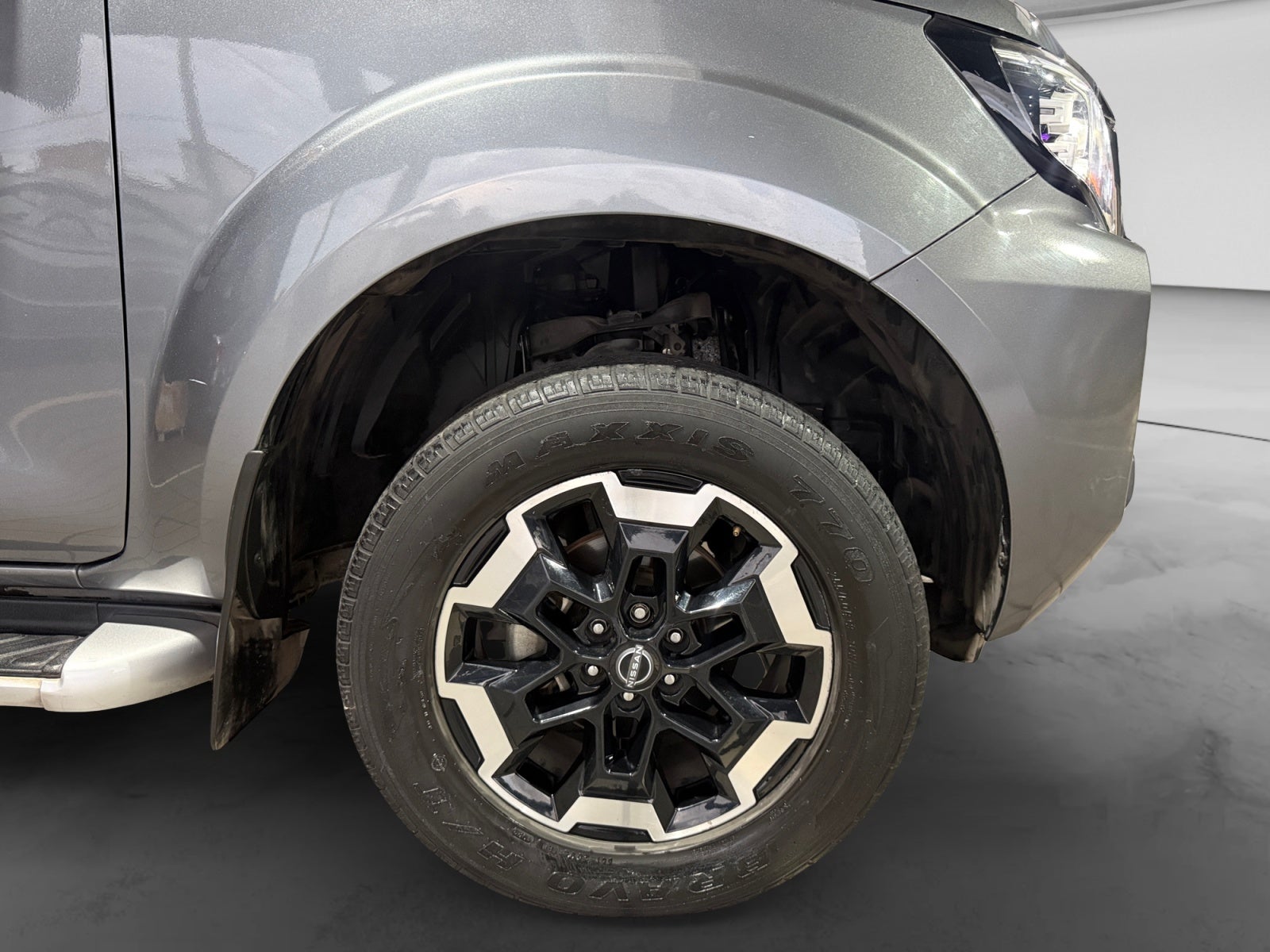 2023 Nissan FRONTIER PLATINUM LE TA 23