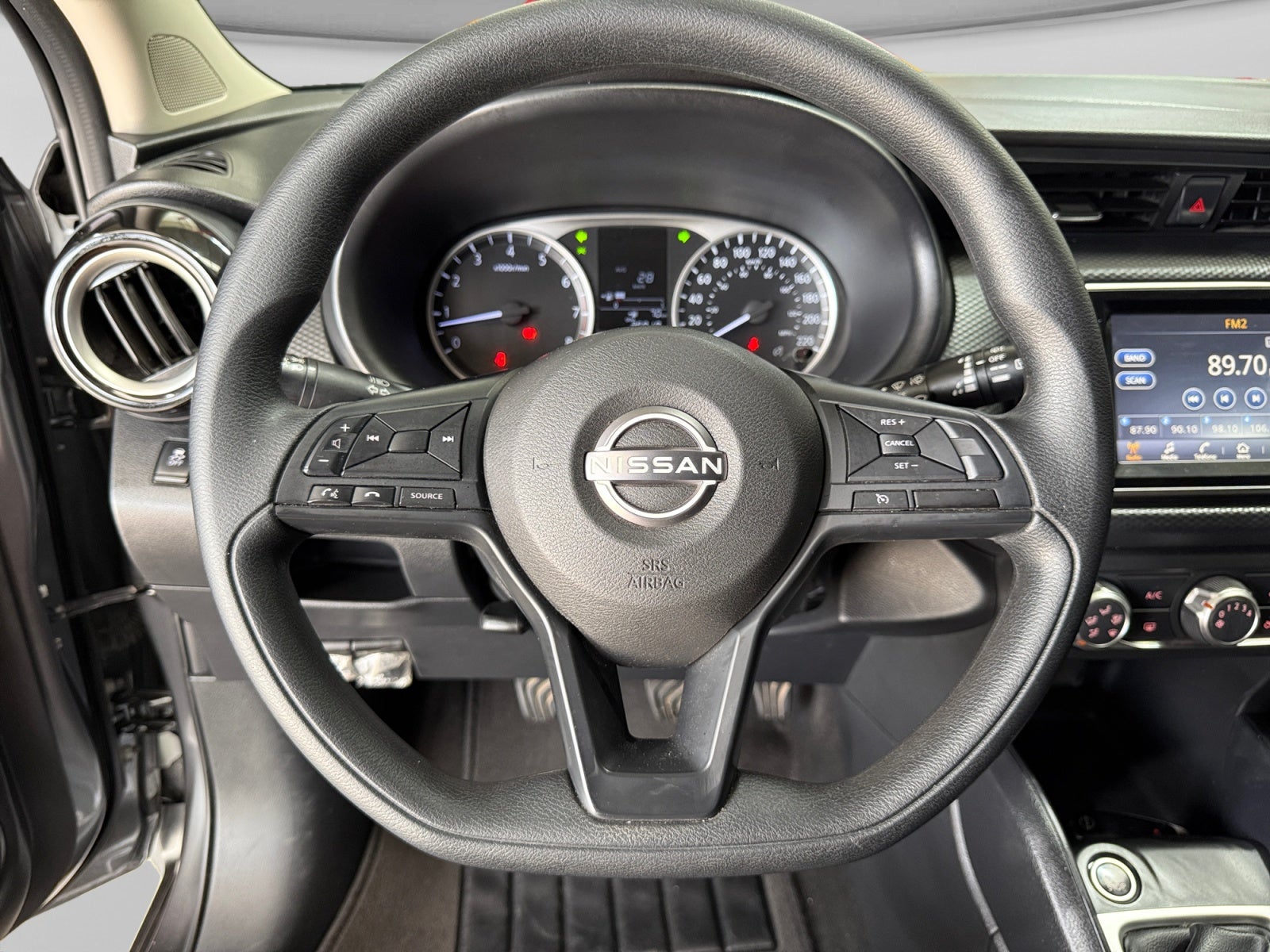 2024 Nissan KICKS PLAY ADVANCE 1.6 LTS MT 24