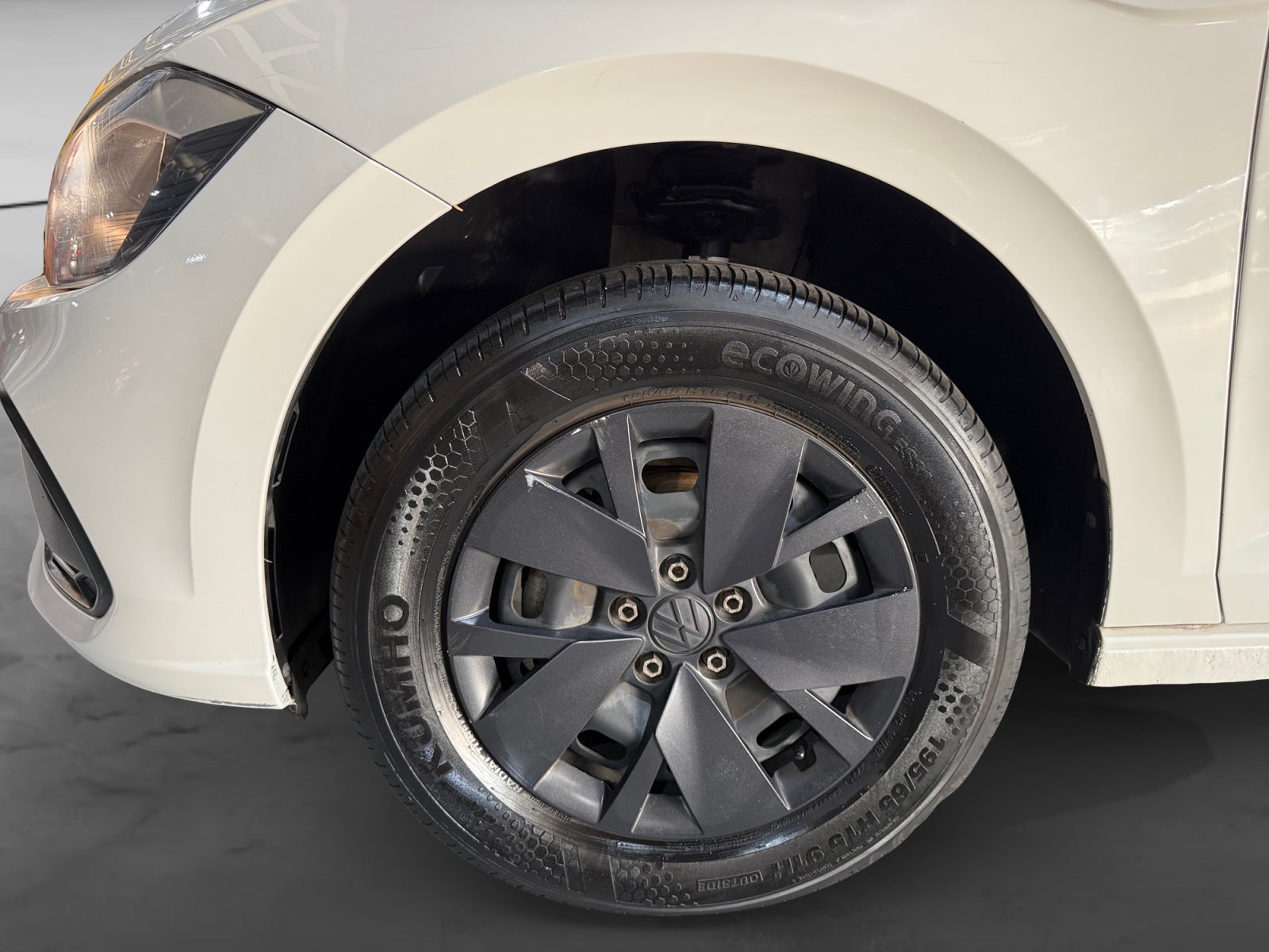 2024 Volkswagen POLO TRACK