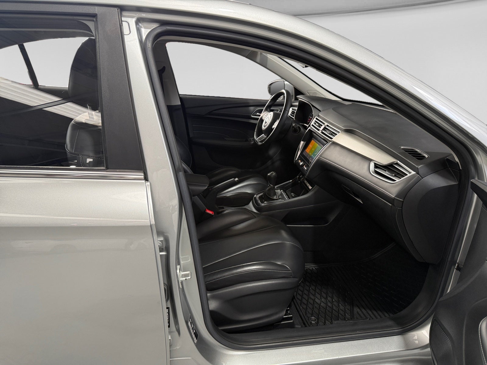 2022 MG MG5 1.5L COM EXCITE MT