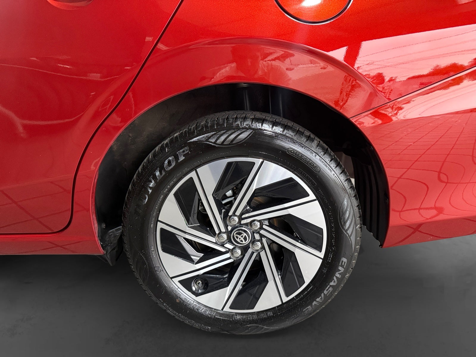 2026 Toyota YARIS S HEV