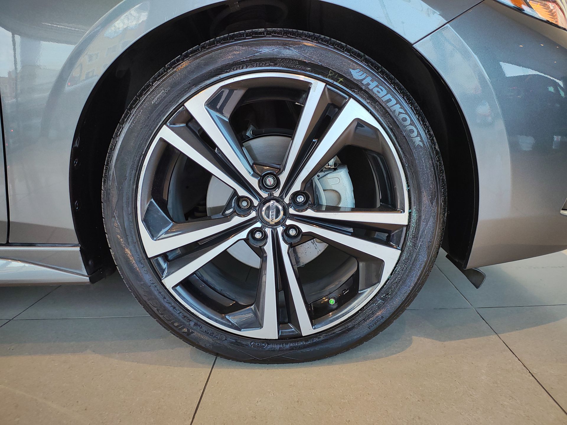 2023 Nissan SENTRA SR CVT 23