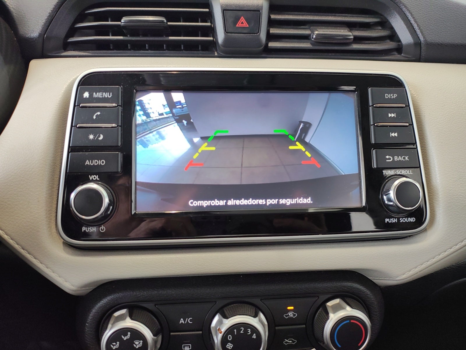 2021 Nissan VERSA ADVANCE CVT 21