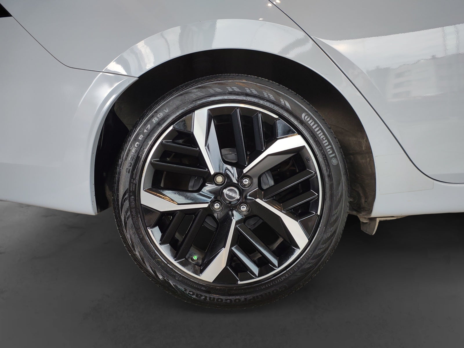 2023 Nissan VERSA EXCLUSIVE CVT 23