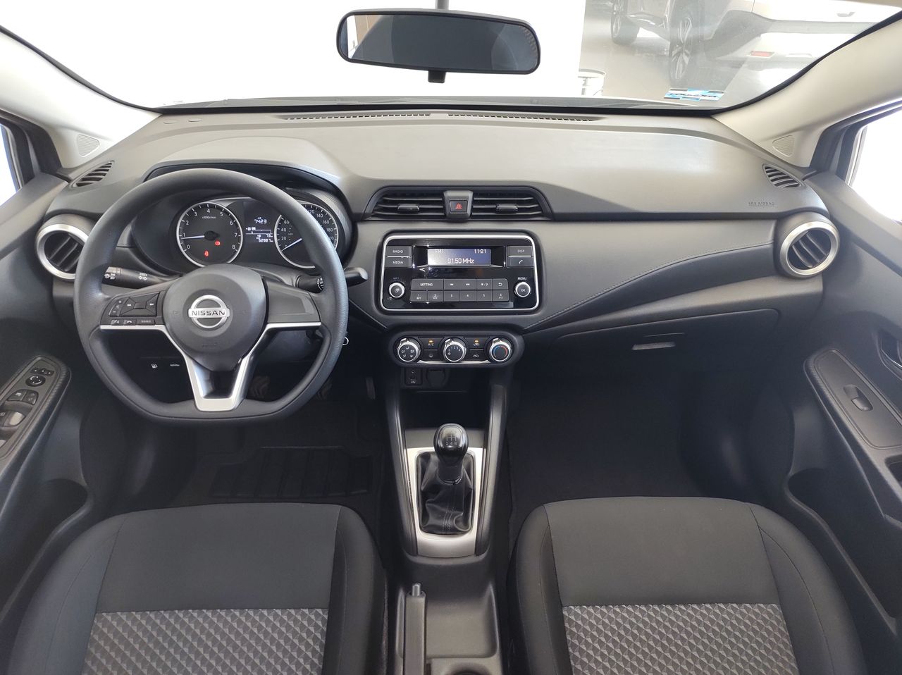 2021 Nissan VERSA SENSE MT 21