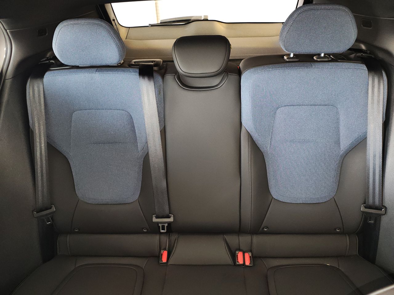 2024 Volvo EX30 PLUS