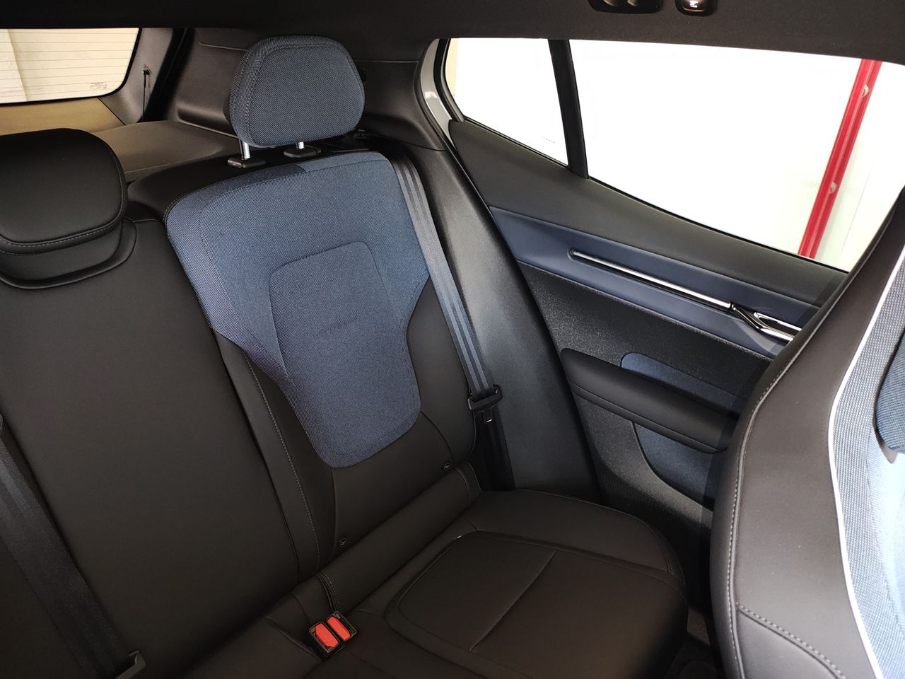 2024 Volvo EX30 PLUS