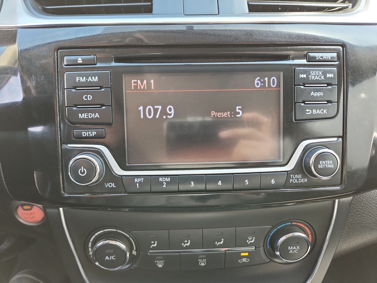 2018 Nissan SENTRA ADVANCE MT