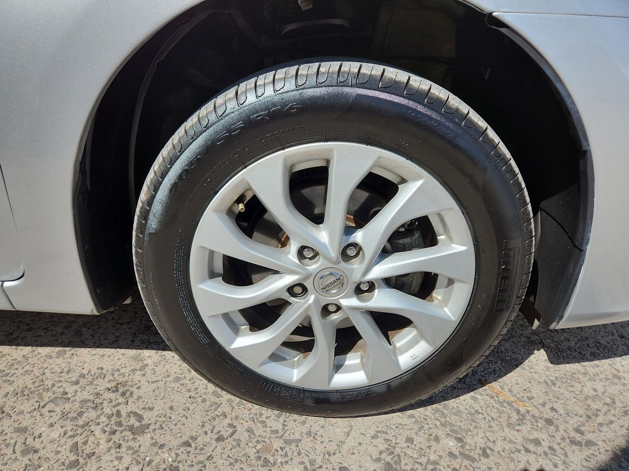 2018 Nissan SENTRA ADVANCE MT