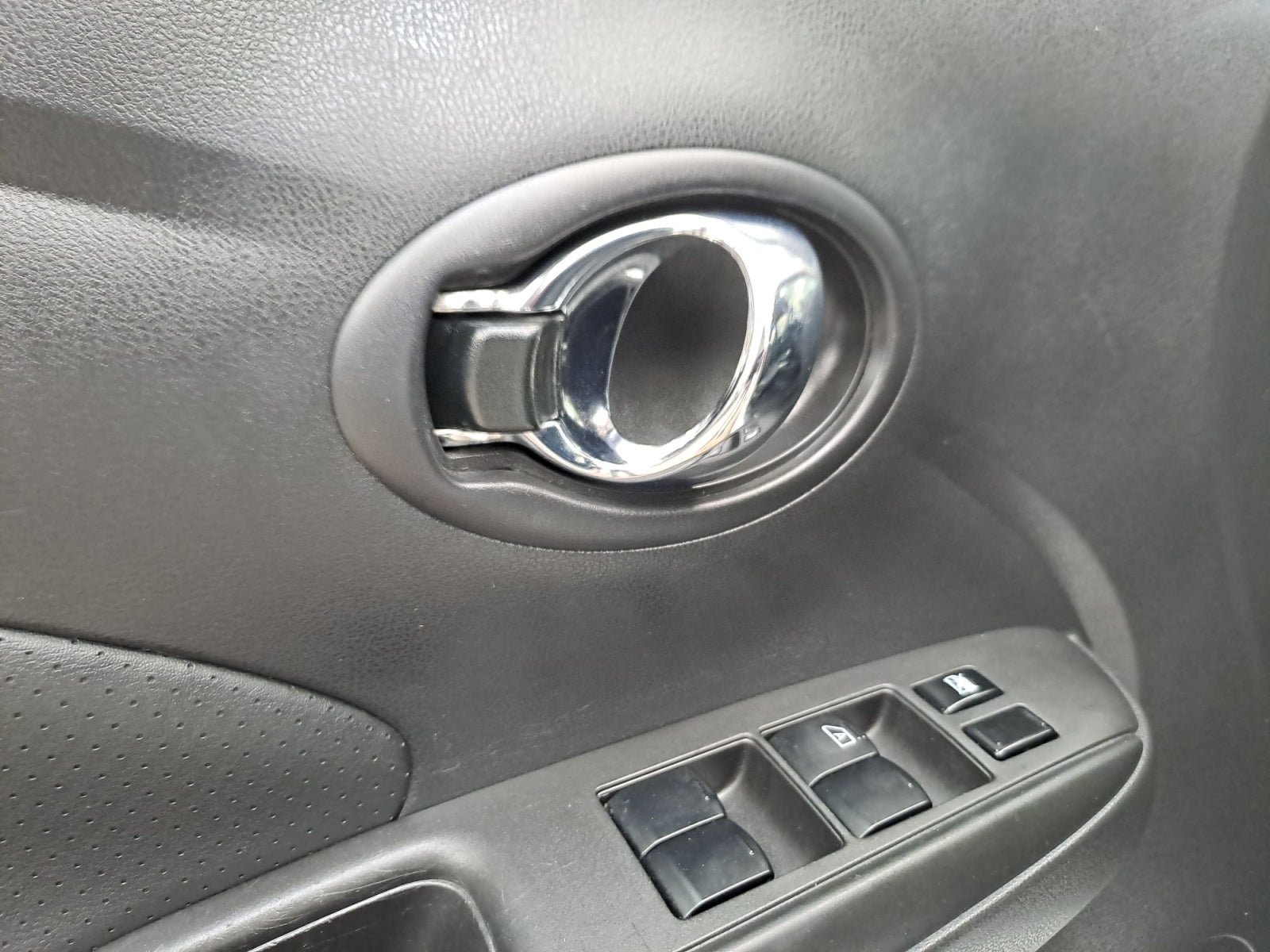 2019 Nissan VERSA EXCLUSIVE NAVI AT AC