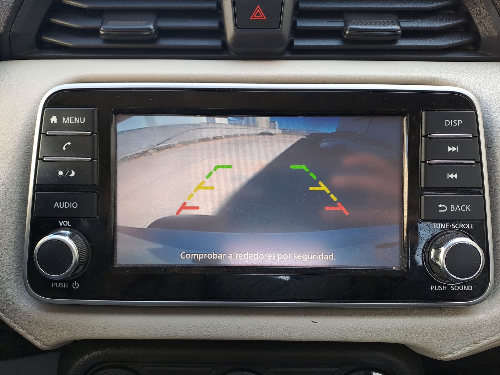 2022 Nissan VERSA ADVANCE CVT 22