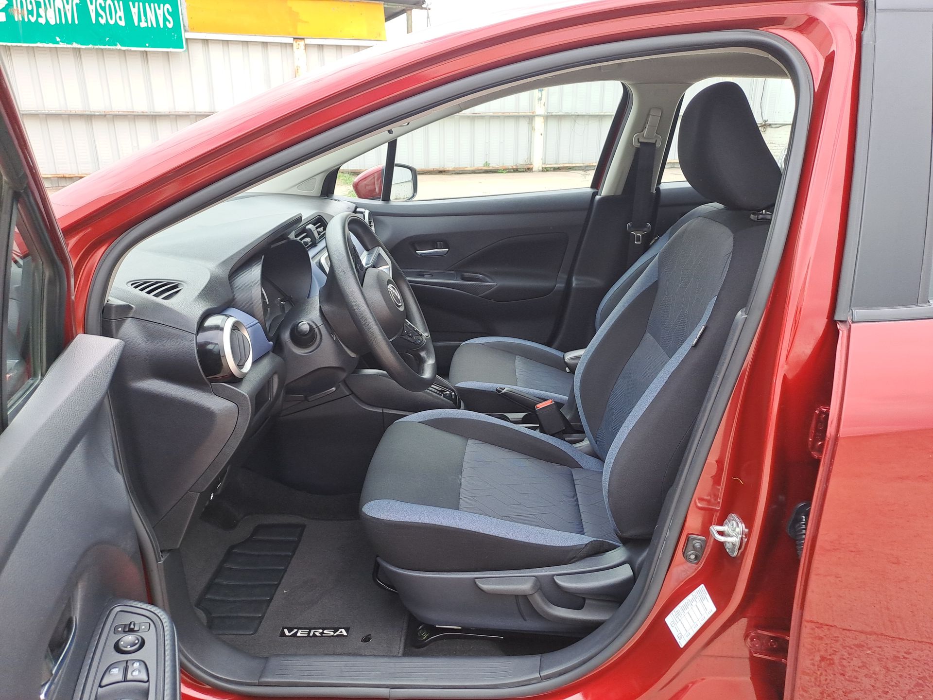 2023 Nissan VERSA ADVANCE CVT 23