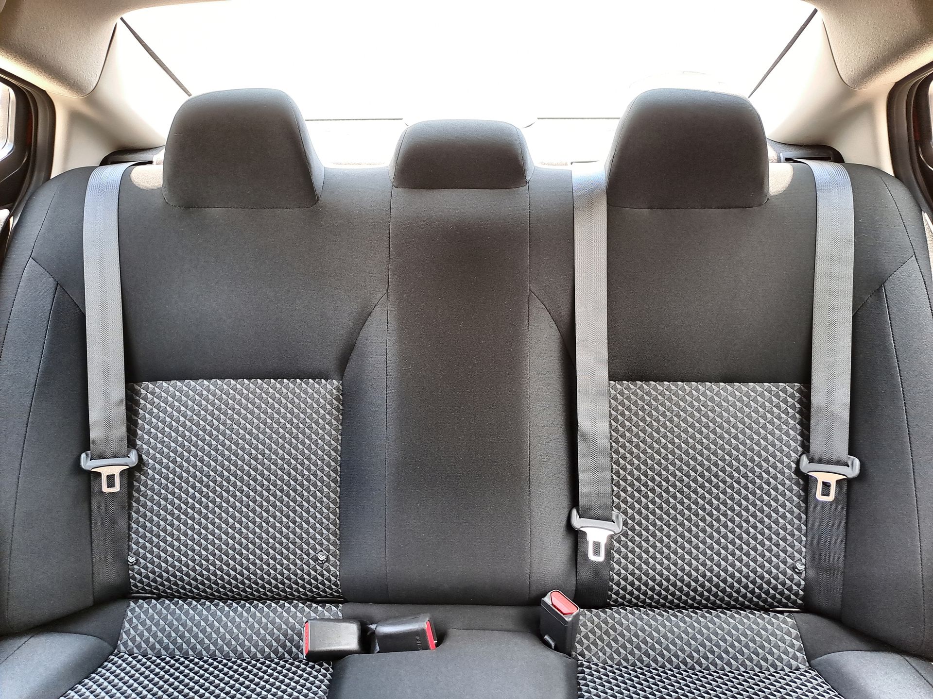 2021 Nissan VERSA SENSE CVT 21