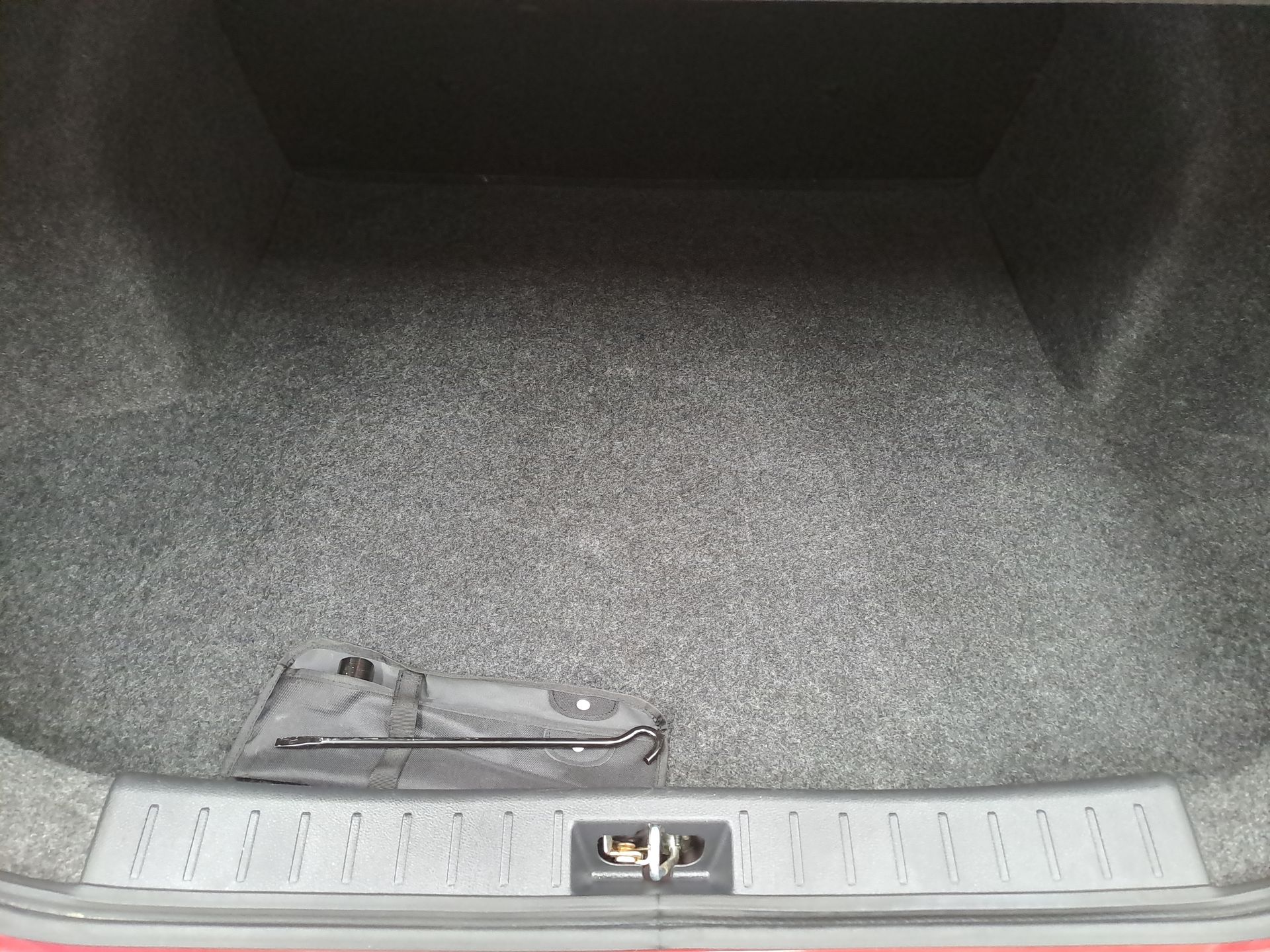 2021 Nissan VERSA SENSE CVT 21