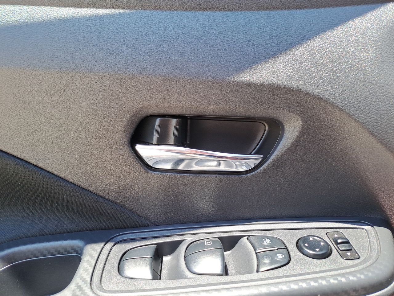 2024 Nissan VERSA ADVANCE CVT 24