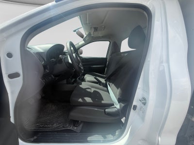 2026 Nissan PICKUP NP300 CHASIS TM AC