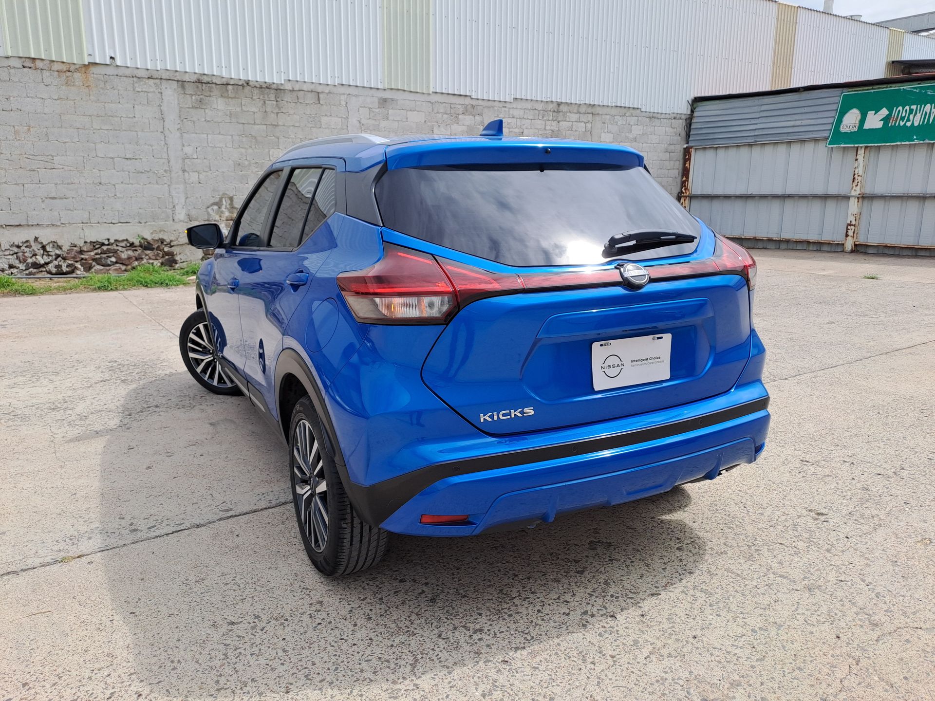 2023 Nissan KICKS PLATINUM 1.6 LTS CVT 23