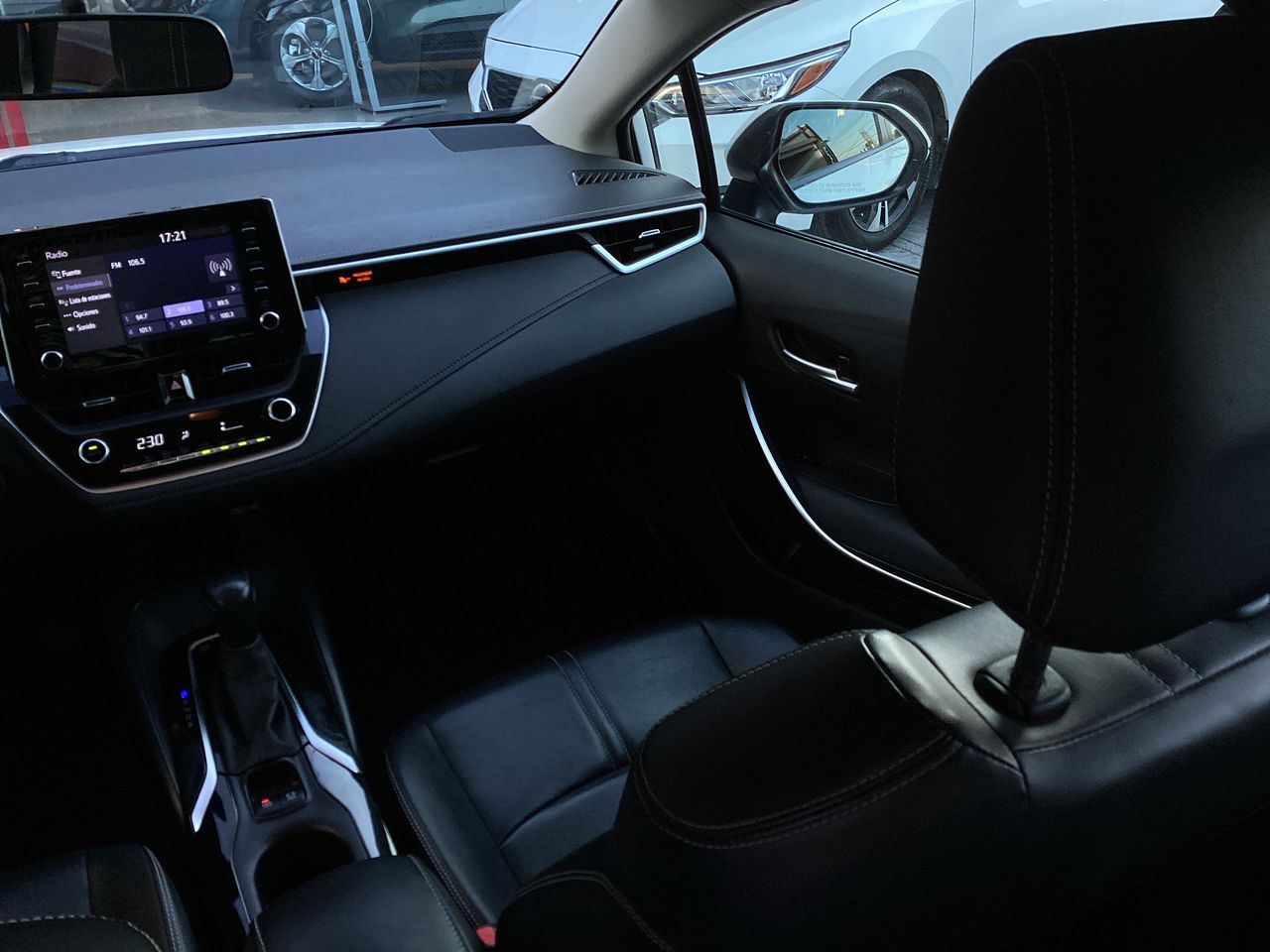 2020 Toyota COROLLA LE HV