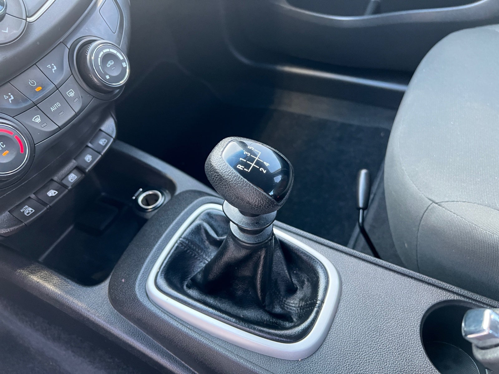2023 Chevrolet AVEO LT MANUAL C