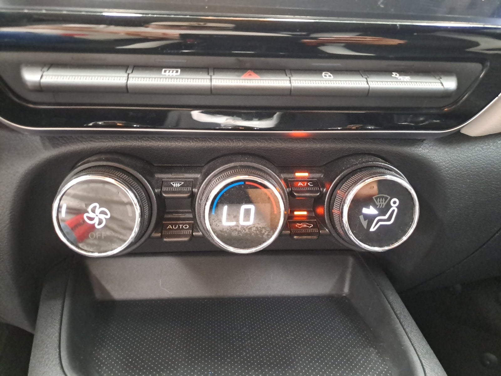2025 Nissan MAGNITE EXCLUSIVE 1.0 LTS CVT 25
