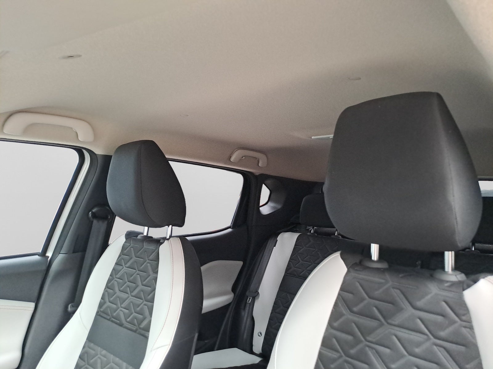 2025 Nissan MAGNITE EXCLUSIVE 1.0 LTS CVT 25