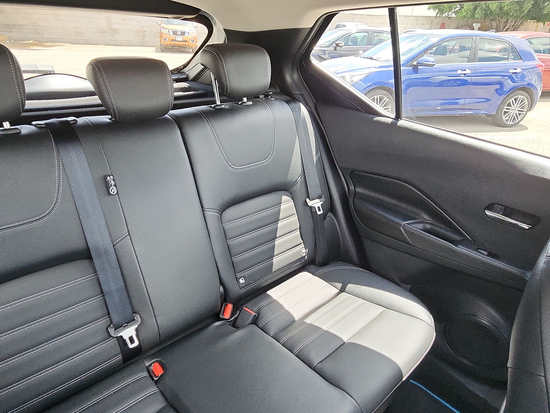 2024 Nissan KICKS PLATINUM E-POWER 24