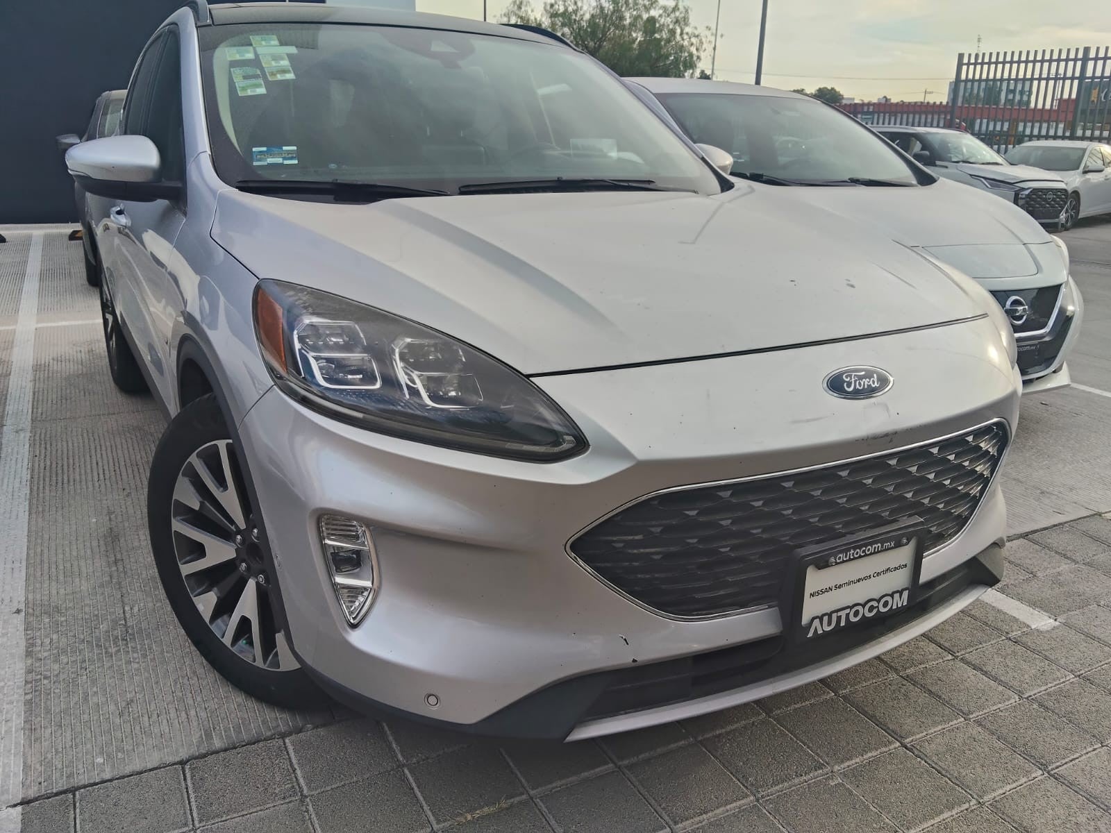 2020 Ford ESCAPE TITANIUM ECOBOOST 2.0L