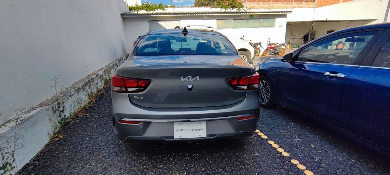 2022 Kia RIO LX TM