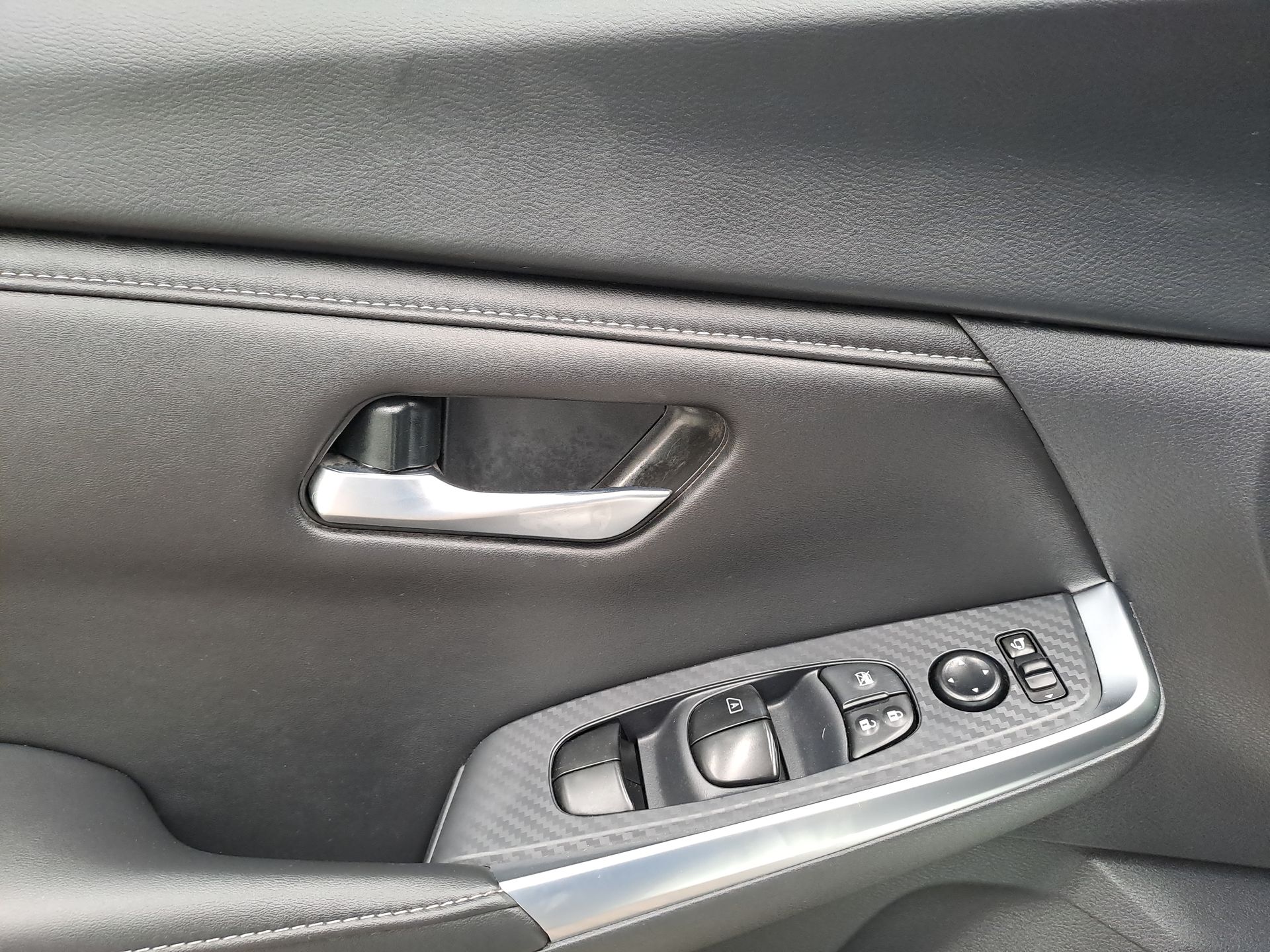 2025 Nissan SENTRA SR PLATINUM BITONO CVT 25