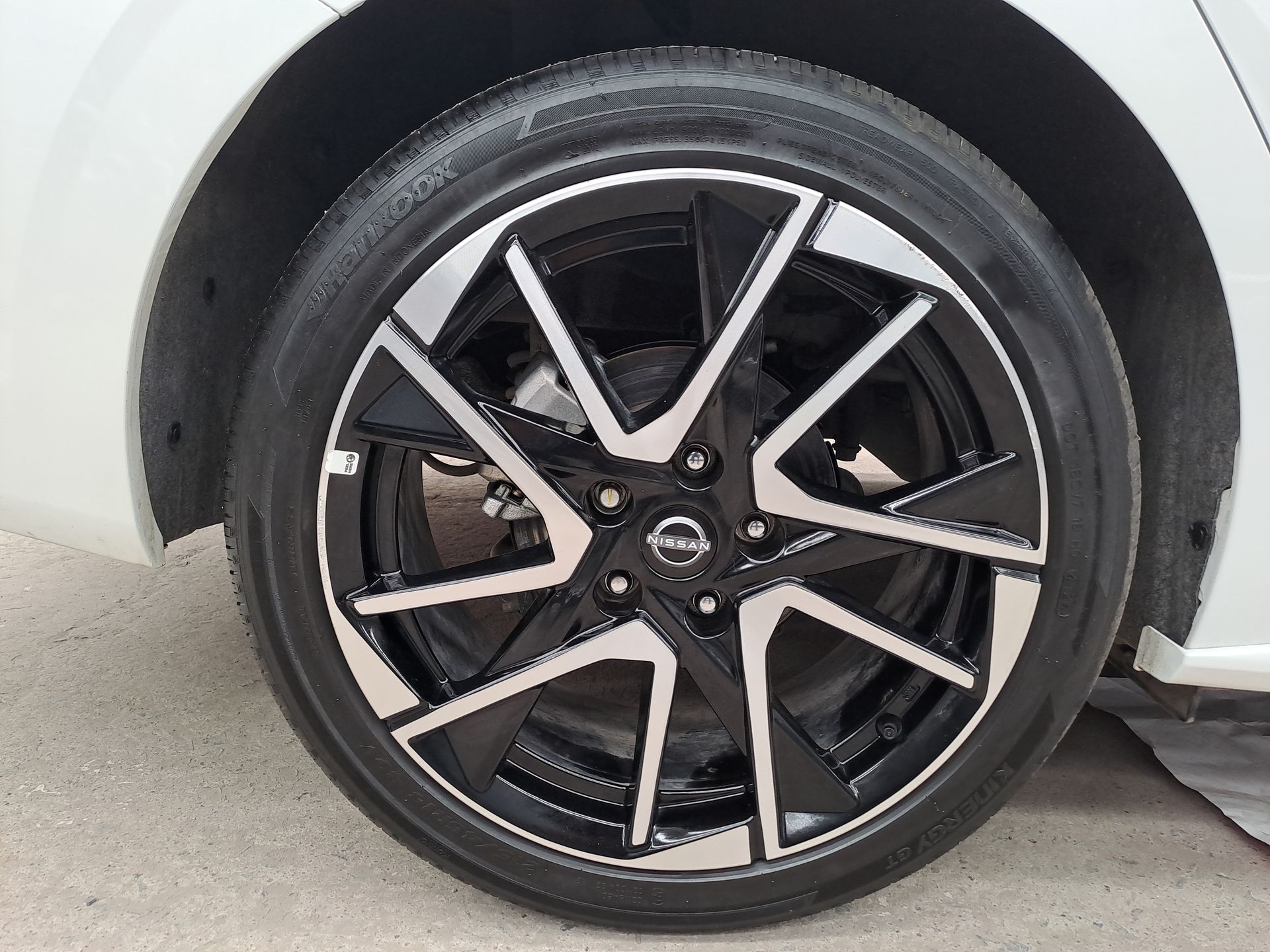 2025 Nissan SENTRA SR PLATINUM BITONO CVT 25