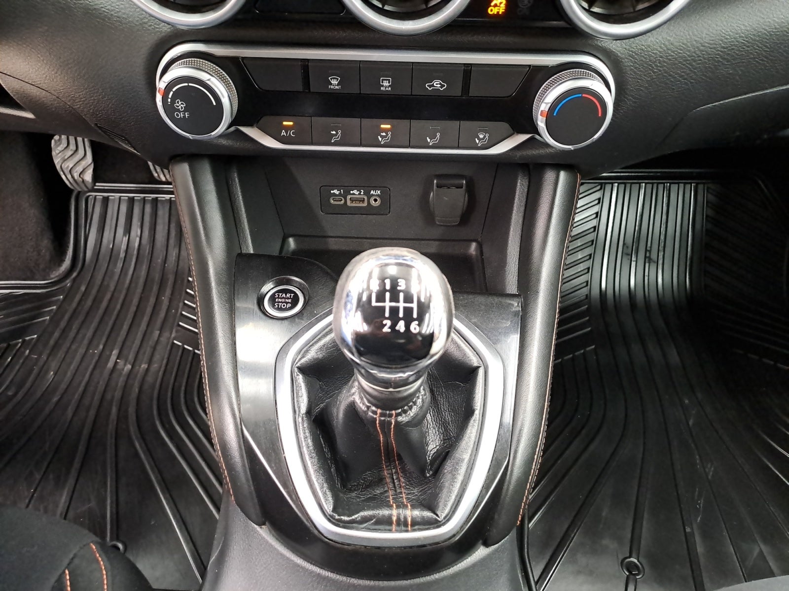 2020 Nissan SENTRA SR MT