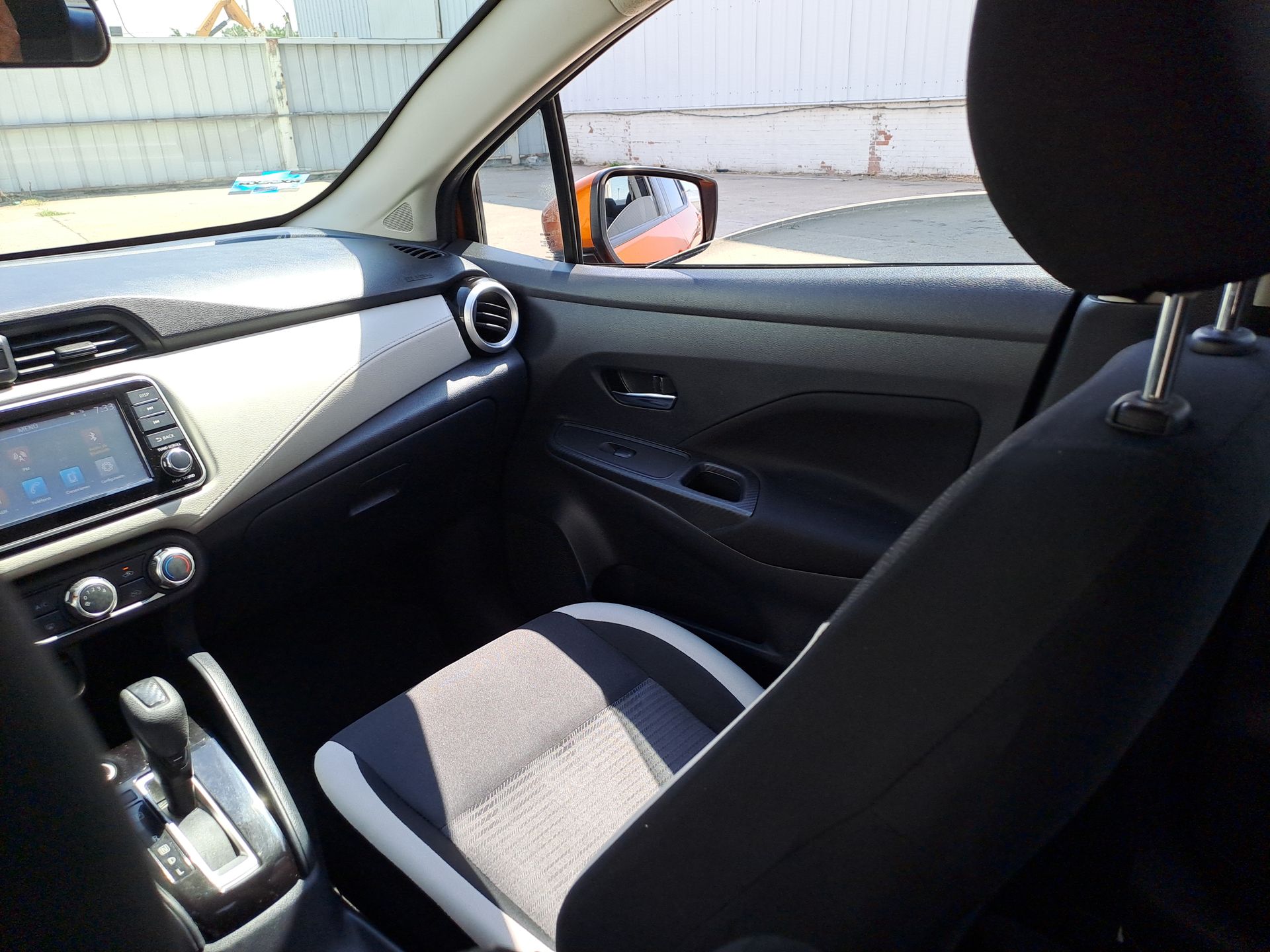 2022 Nissan VERSA ADVANCE CVT 22