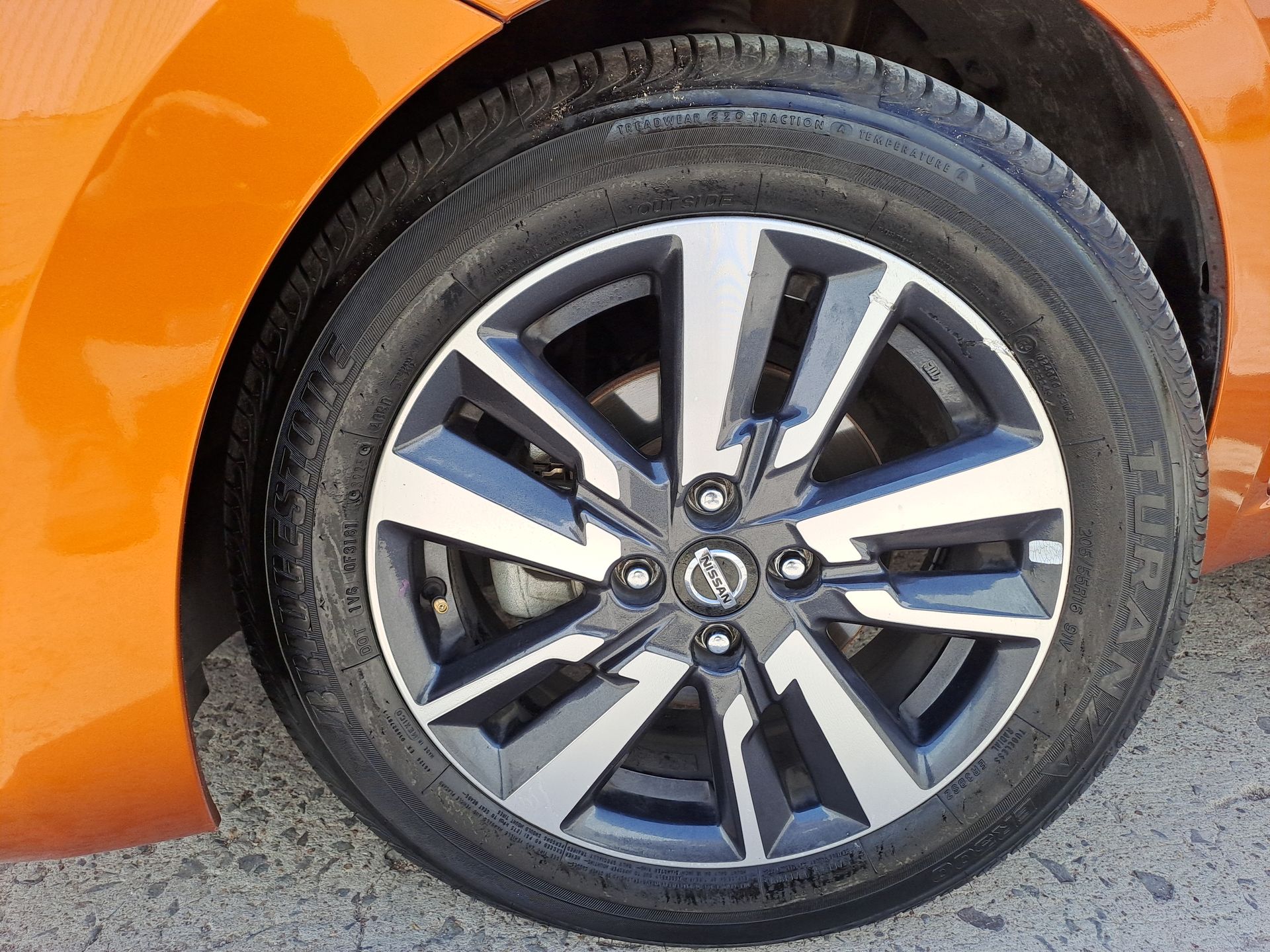 2022 Nissan VERSA ADVANCE CVT 22