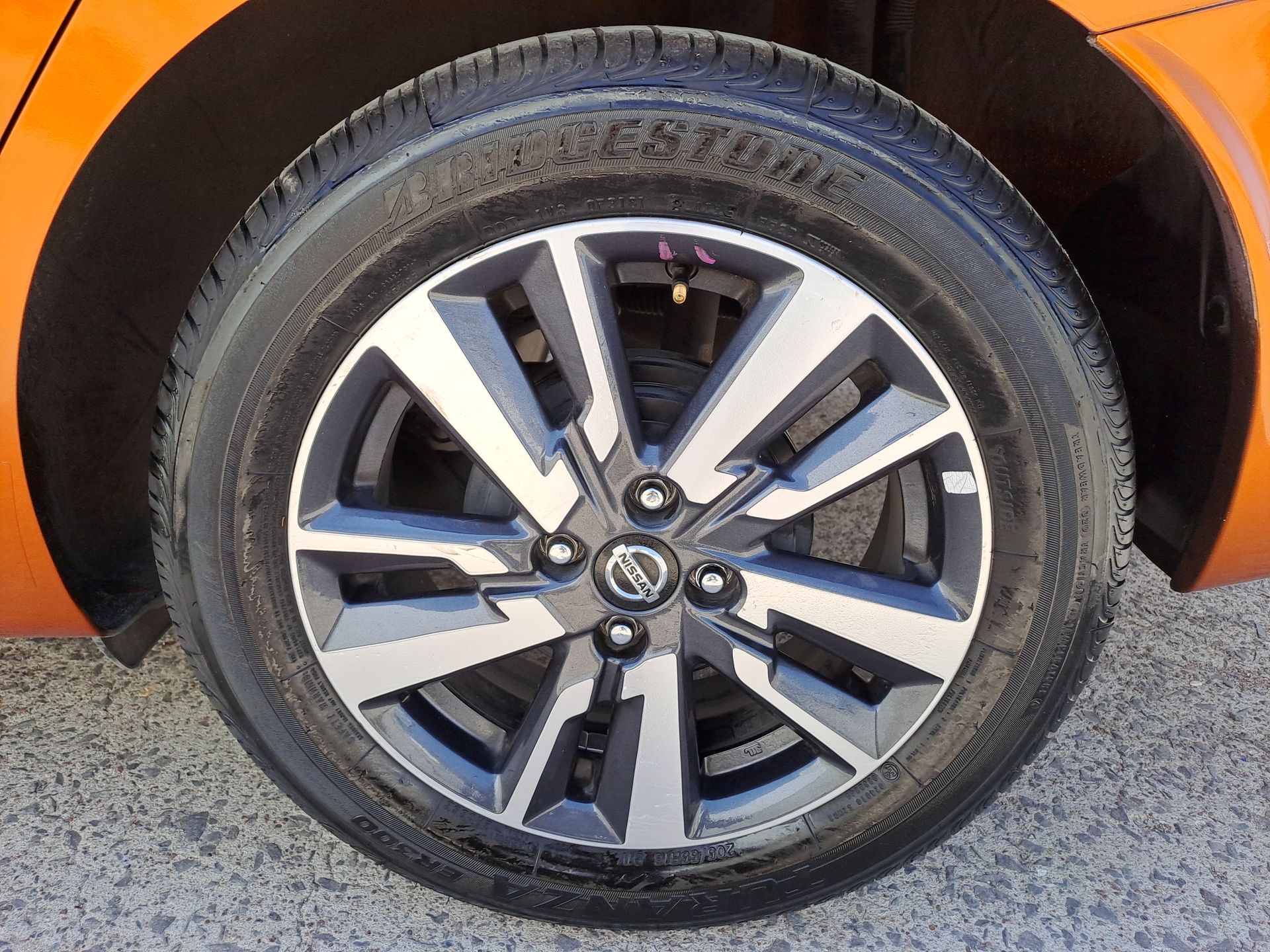 2022 Nissan VERSA ADVANCE CVT 22