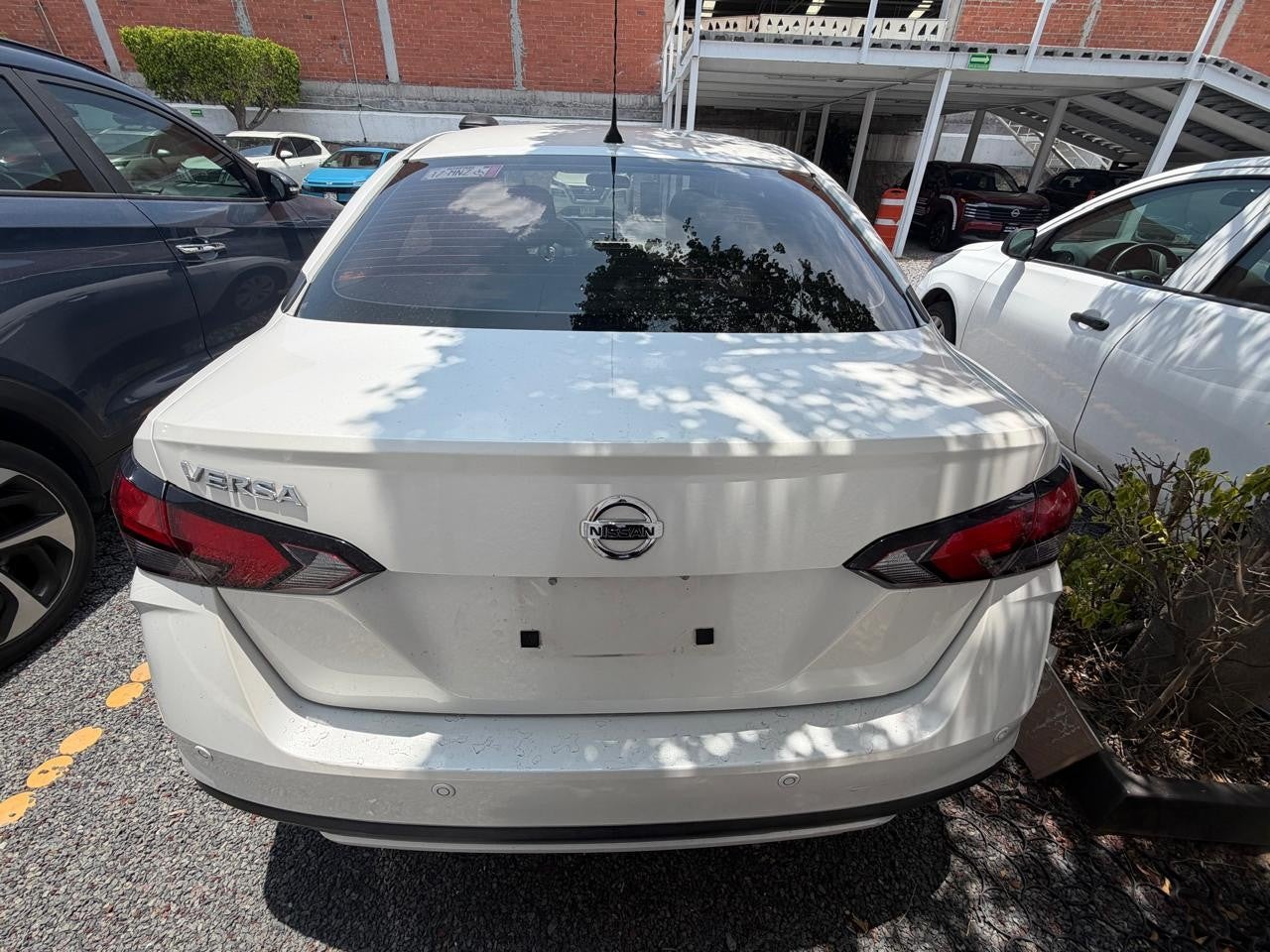 2020 Nissan VERSA SENSE CVT