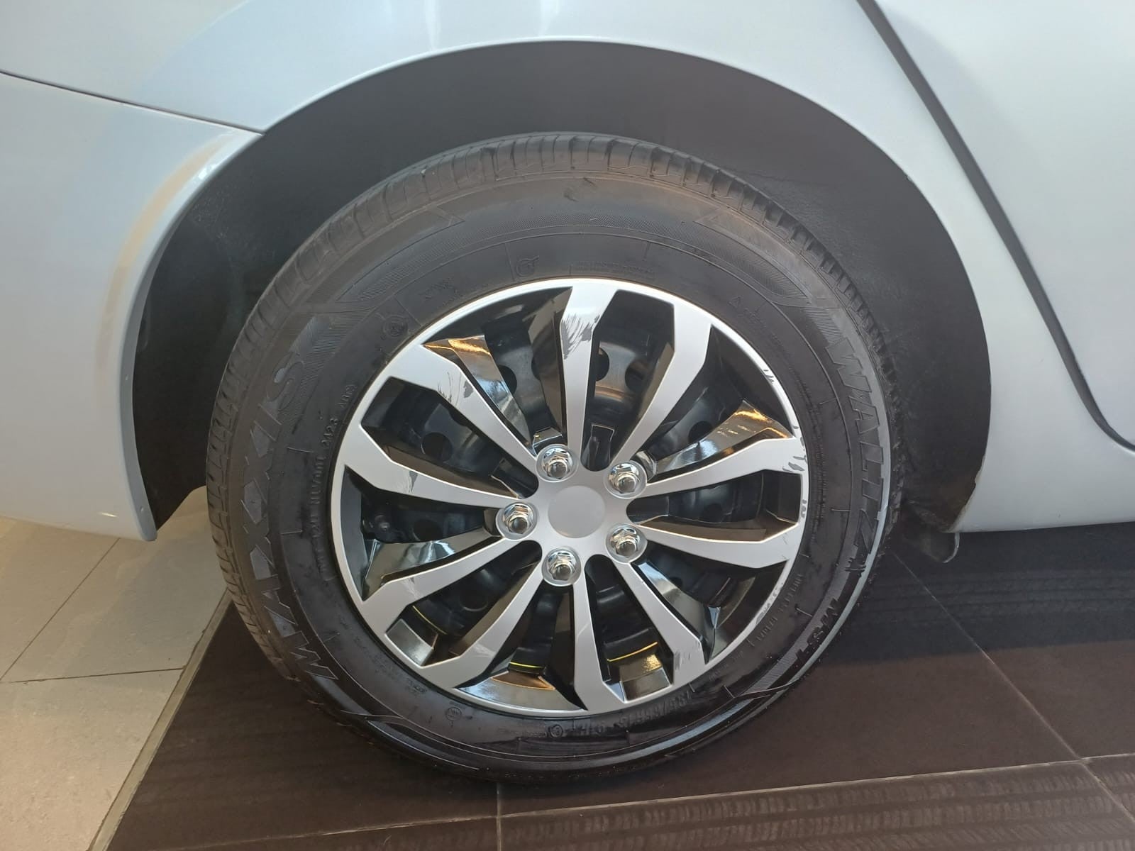 2023 Nissan VERSA SENSE CVT 23