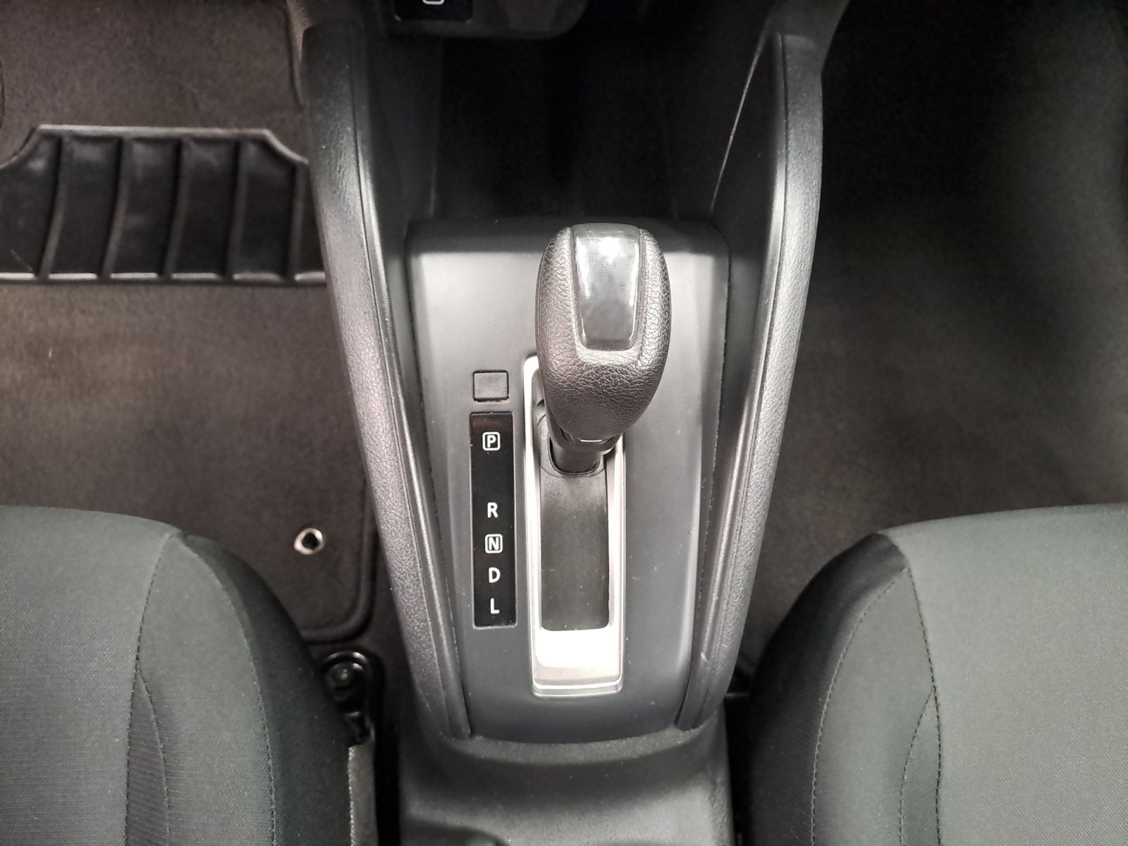 2023 Nissan VERSA SENSE CVT 23