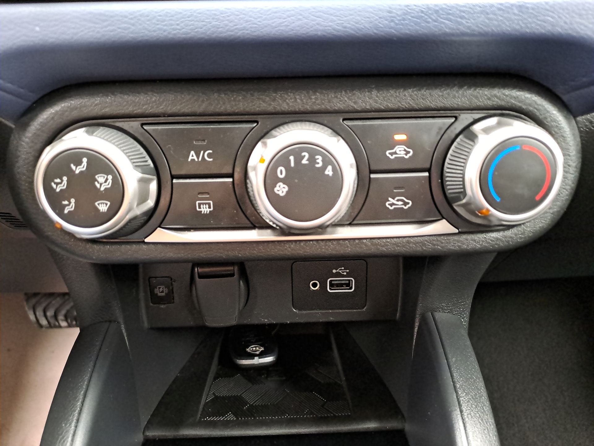 2024 Nissan VERSA ADVANCE CVT 24